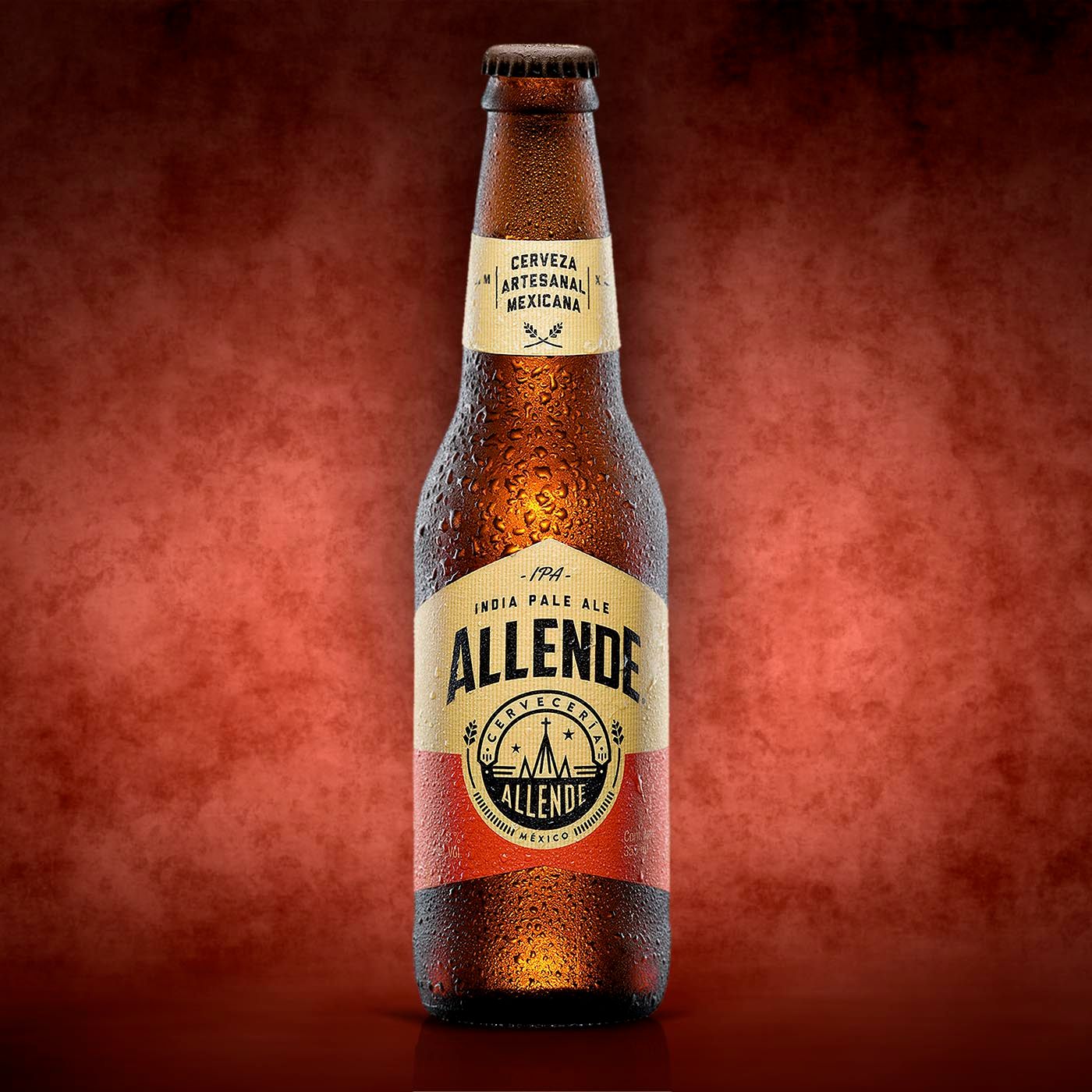 : Nítido color ámbar que tiende al anaranjado, coronado por una duradera y cremosa espuma beige.